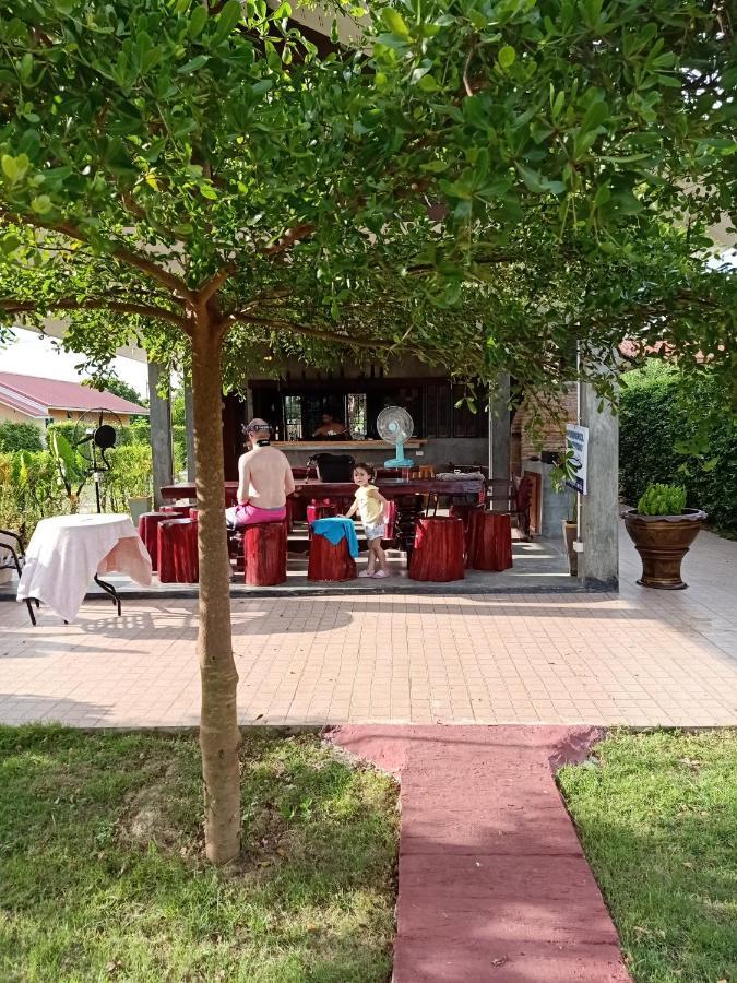 Relax Garden House Hotel Chiang Mai Luaran gambar