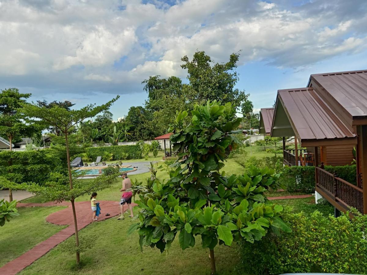 Relax Garden House Hotel Chiang Mai Luaran gambar