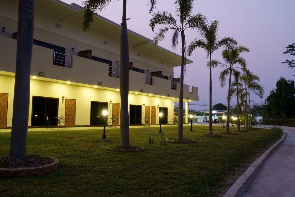 Relax Garden House Hotel Chiang Mai Luaran gambar
