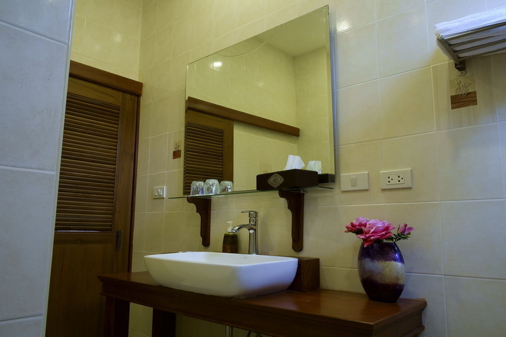 Relax Garden House Hotel Chiang Mai Luaran gambar
