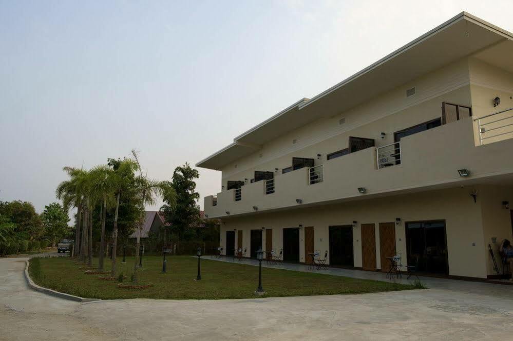 Relax Garden House Hotel Chiang Mai Luaran gambar