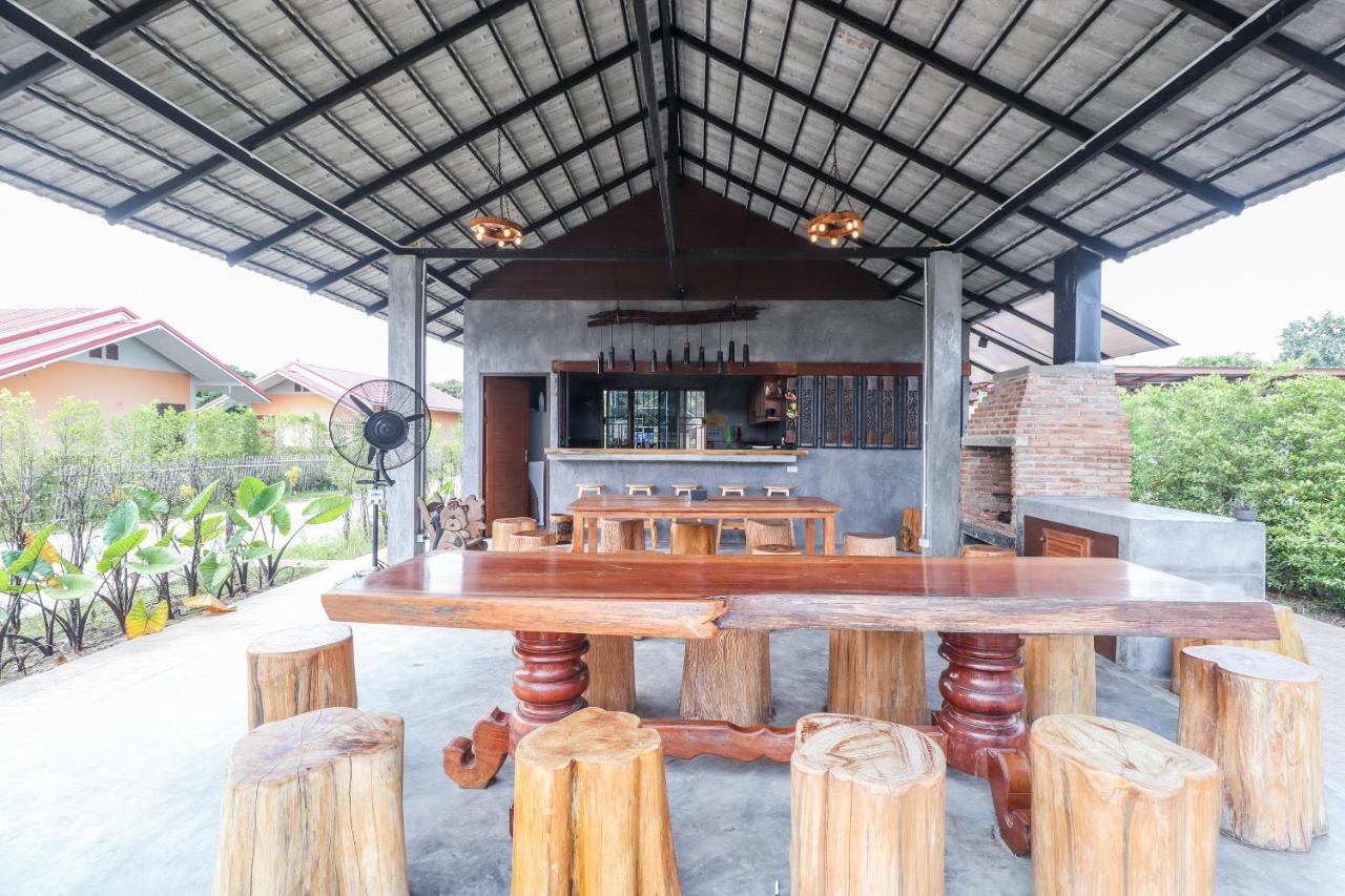 Relax Garden House Hotel Chiang Mai Luaran gambar